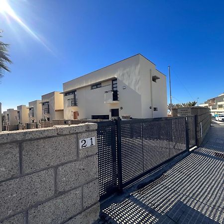 Alquilaencanarias Duplex Playa Del Medano Luaran gambar
